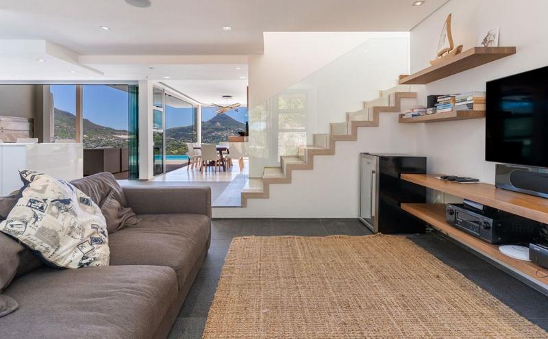 5 Bedroom Property for Sale in Hout Bay Western Cape